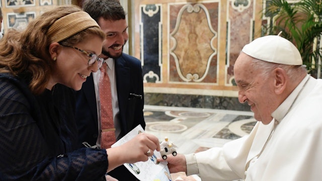 Premios Nobel, deportistas, científicos y líderes se reúnen en el Vaticano