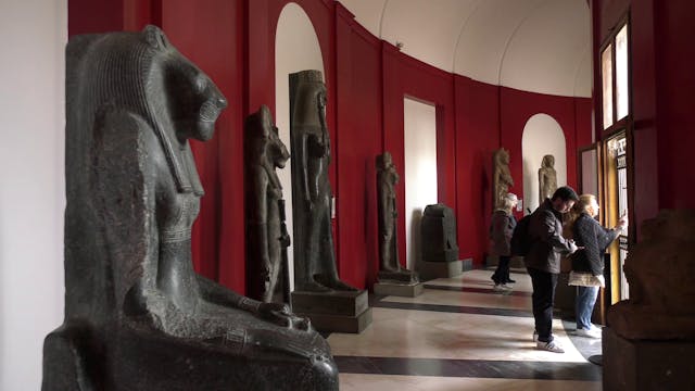 Egyptian statues in Vatican Museums r...