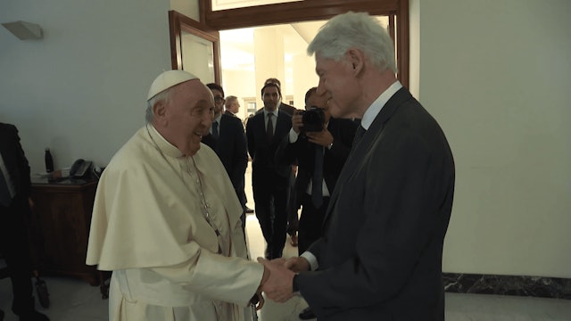 Former President Clinton to hold video meeting with Pope Francis 