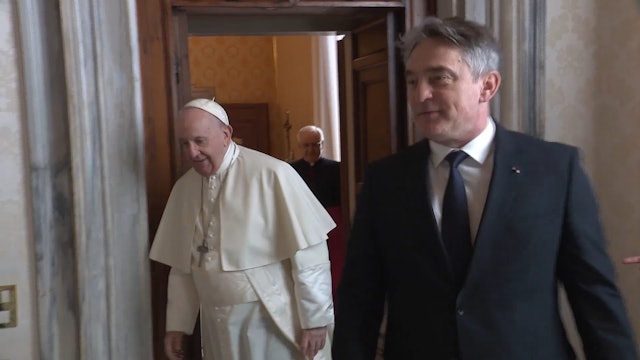 Pope Francis meets with president of Bosnia, a country divided decades after war