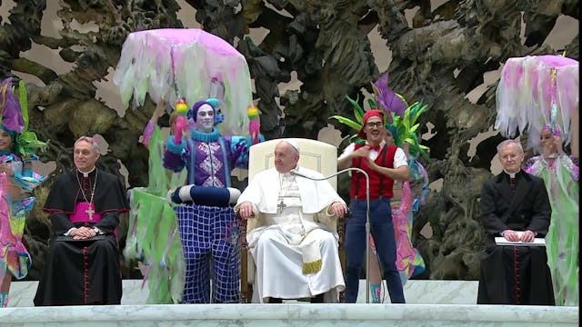 Pope participates in circus act durin...
