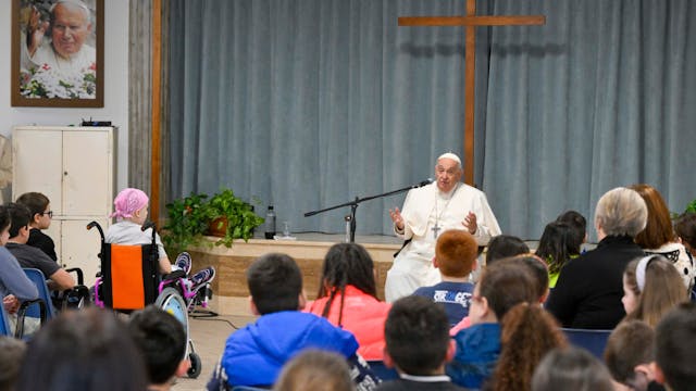 Niña pregunta al papa cómo dar gracia...