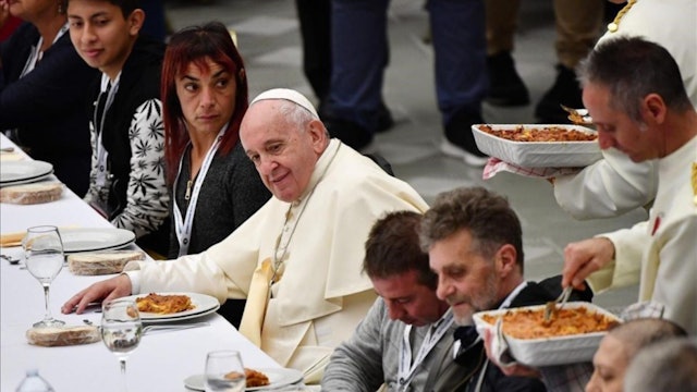 Eating disorders & consumerism: Pope Francis' weekly catechesis
