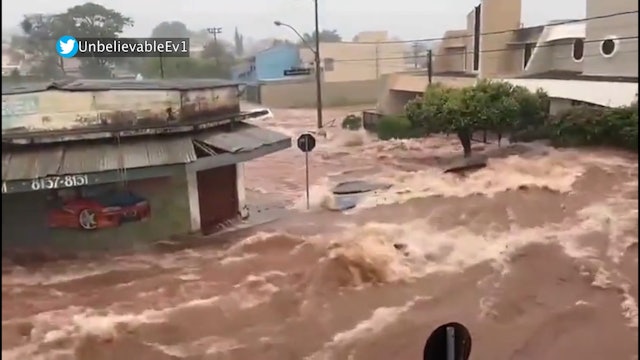 El Papa reza por víctimas de inundaciones en Brasil