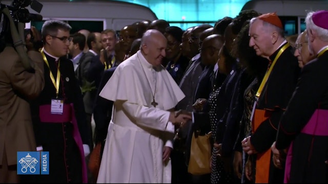 Pope Francis arrives in Mozambique