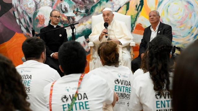 Pope Francis visits Portuguese headquarters of Scholas initiative he founded 