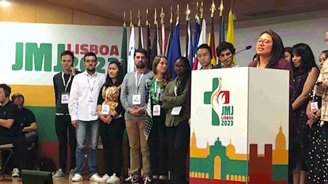 Youth from around the world meet to p...