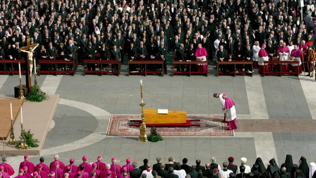 Funeral of Pope emeritus to be Thursday in St. Peter's, Francis will celebrate 