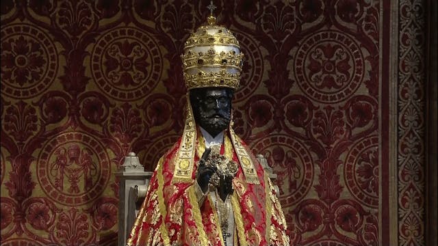 La estatua de Pedro en la Basílica se...