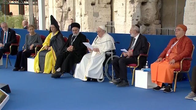 El Papa se reúne en el Coliseo con po...