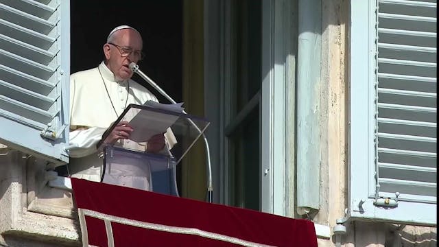 Pope Francis prays for tsunami victim...