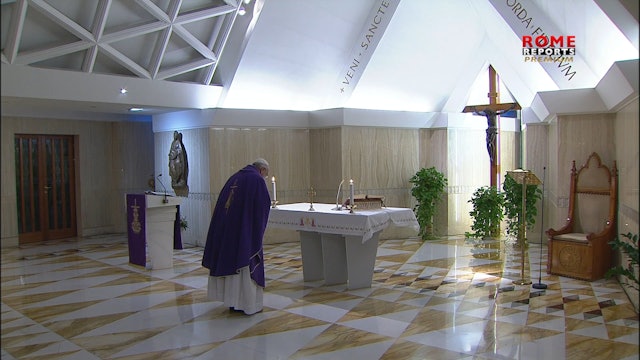 Pope at Santa Marta: Jesus did not pretend to suffer and die abandoned