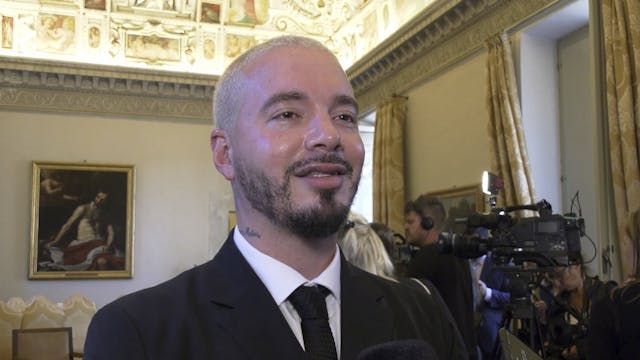 Pope Francis meets with J Balvin: “He...