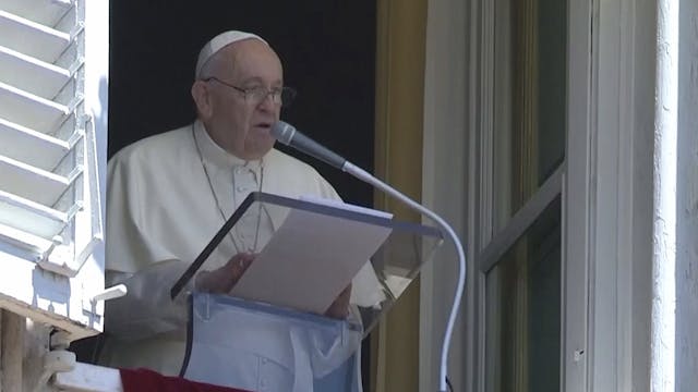 Pope Francis prays Angelus on Feast o...