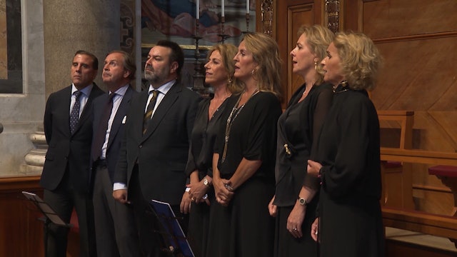 Spanish folk group performs hit album inspired by Mass in St. Peter's Basilica