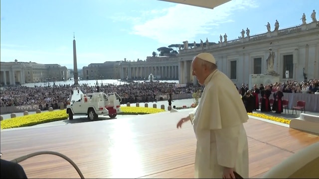 Pope Francis to parents: Please, bring your children to the elderly
