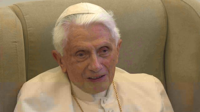 Benedicto XVI: “Vaticano II no solo f...