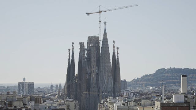 Sagrada Familia inaugurates new tower...