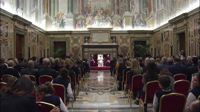 Pope thanks Christmas concert artists...