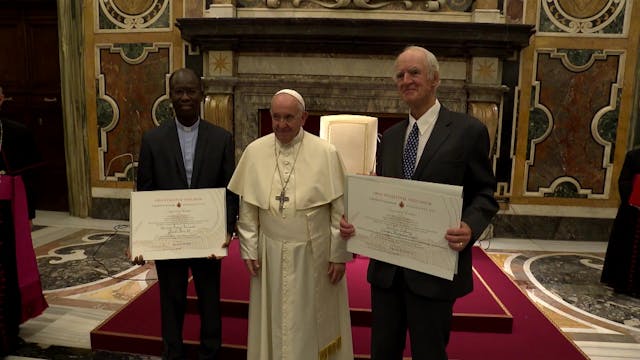 El Papa agradece a Benedicto XVI su e...