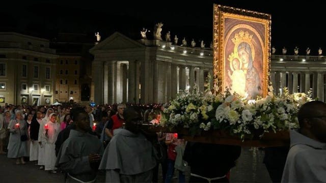 Procesión del rosario  en el Vaticano...