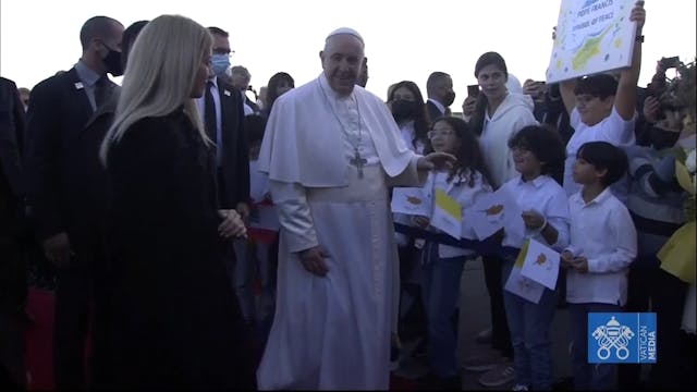 Pope Francis arrives in Cyprus, offic...