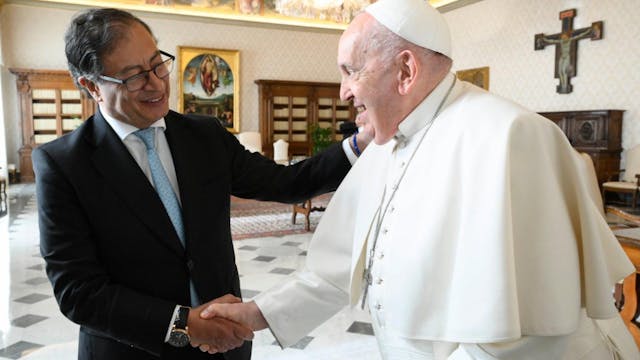 Presidente de Colombia pide al papa d...