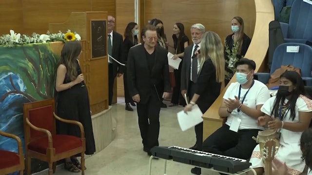 Bono asks Pope Francis a question on the role of women 