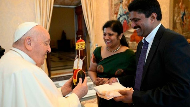 Pope warns leaders of Syro-Malabar Church about division