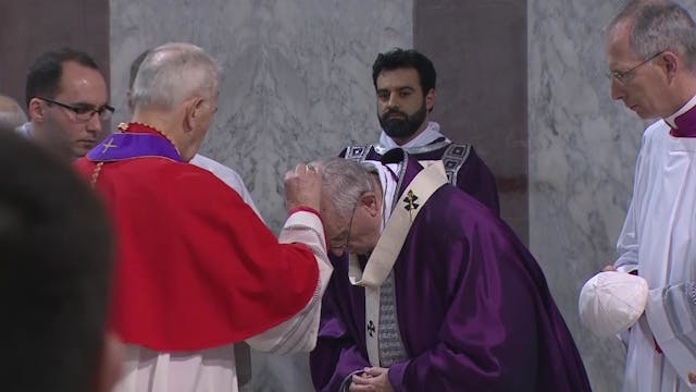 Pope Francis receives ashes during th...