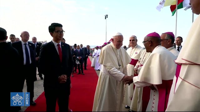 Pope arrives in Madagascar