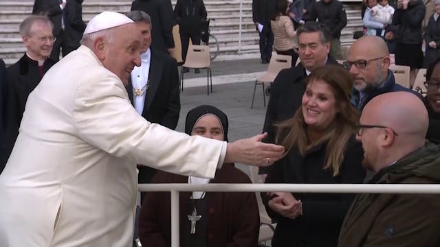 El Papa invita a “volver a la sencill...
