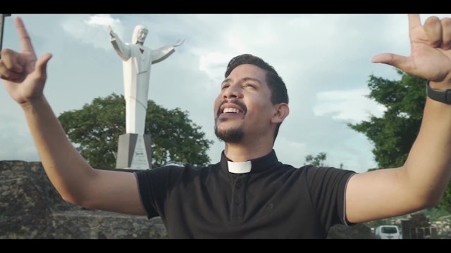 “Todo puede servir para evangelizar”, dice sacerdote y cantautor panameño