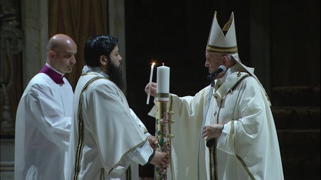 Papa en la Vigilia Pascual: Sembrad esperanza, anunciad la vida