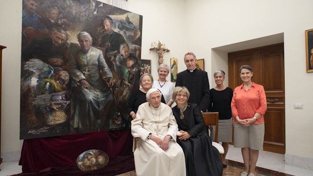 La pintora de los papas realiza un retrato de Benedicto XVI