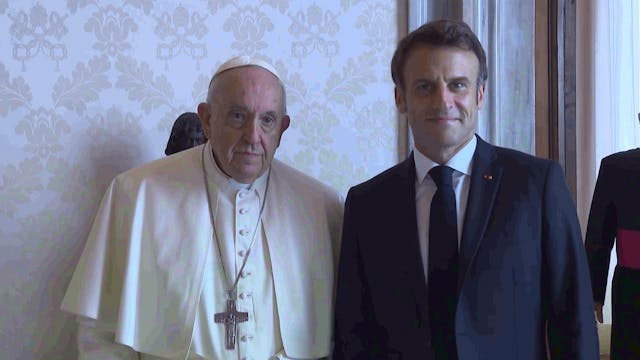 Macron meets with Pope Francis, Franc...