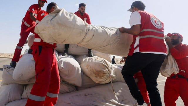 Francisco: “La ayuda humanitaria debe...