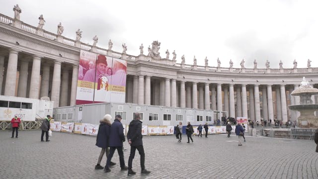 Vatican opens tent hospital for homel...