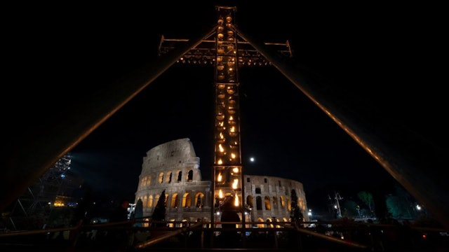Pope does not go to Colosseum for Stations of the Cross for second year in a row