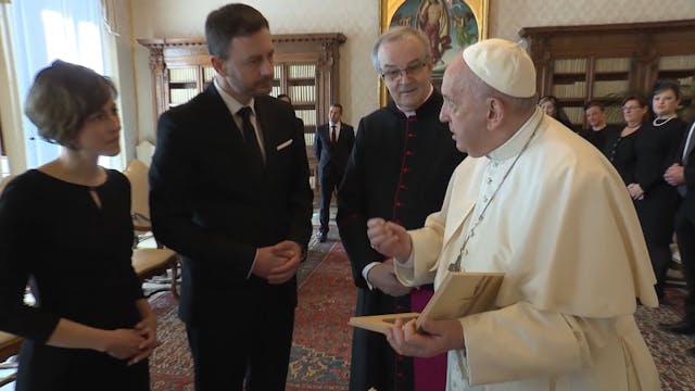 Pope Francis meets with leaders of co...