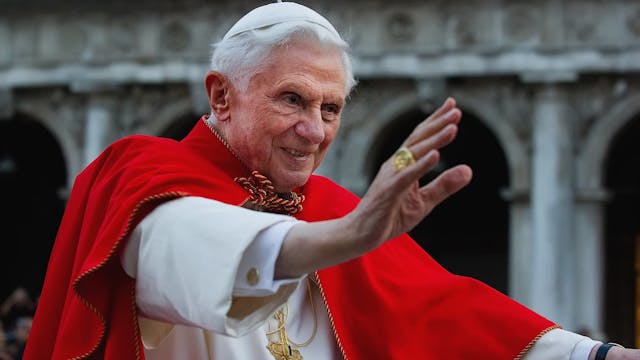 El modo de gobernar de Benedicto XVI:...