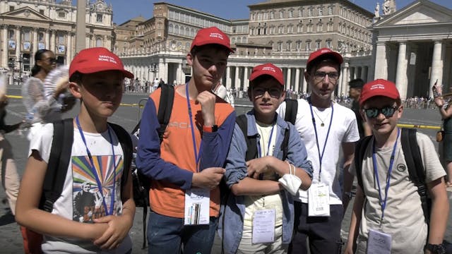 Seven French children join Pope Franc...