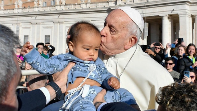 Pope's catechesis on apostolic zeal: why should we evangelize everyone?