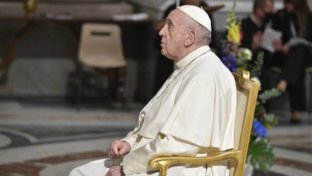 Papa pide la intercesión de María par...