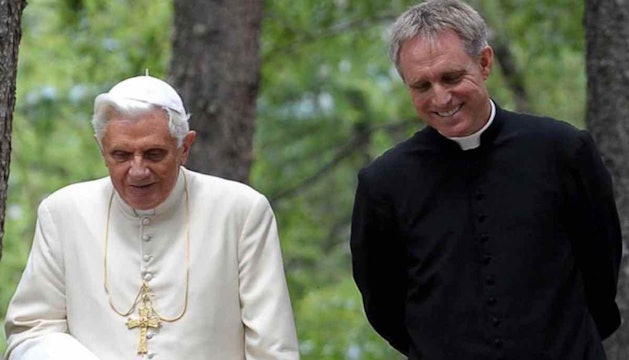 Benedict XVI secretary clarifies Pope did not campaign for himself for Conclave