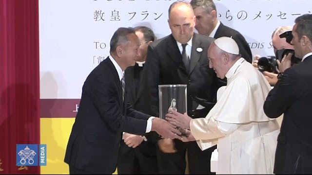 Japanese university's gift to pope: v...