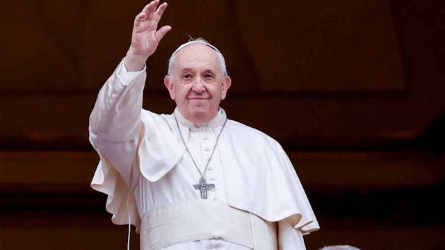 Pope Francis extends gratitude for prayers during his 10th anniversary