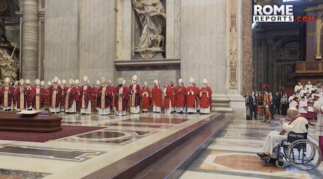 El Vaticano da su último adiós al c...