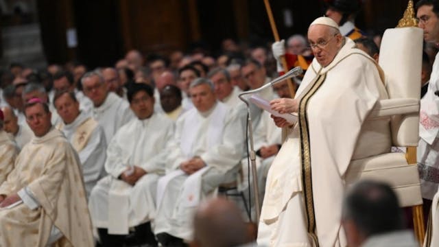 Francisco pronuncia una profunda homi...