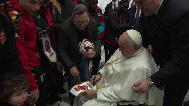 El encuentro entre el papa y un equip...